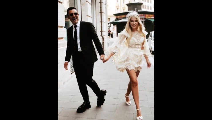 Roma'da kendisinden 19 yaş büyük Mustafa Sandal ile evlenen Melis Sütşurup, Ard arda paylaşım yaptı