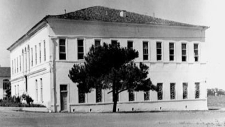 10 TEMMUZ 1923 - İstanbul'da Harp Akademisi kuruldu.