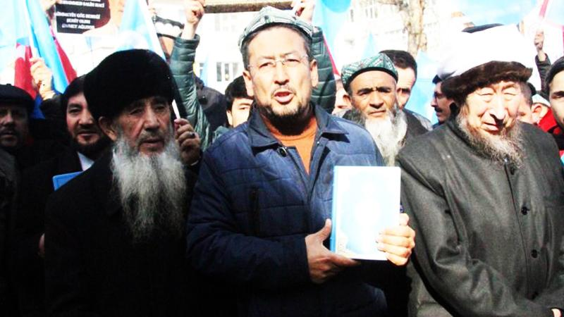 Eski Dışişleri Bakanı Gürel: Uygur dernekleri başkasının oyuncağı