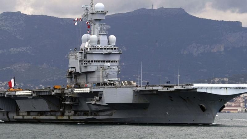 Fransa, Batı Asya'ya uçak gemisi gönderiyor
