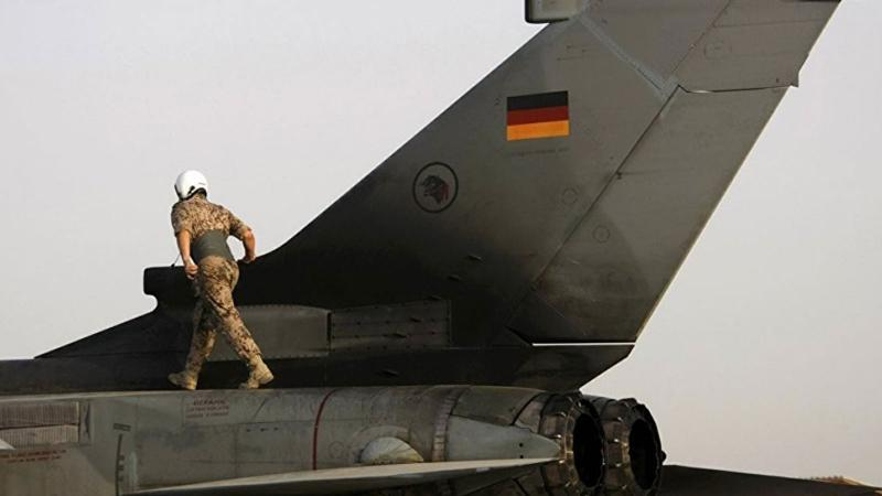 Almanya: AB vatandaşlarını askere alma konusunu inceliyoruz