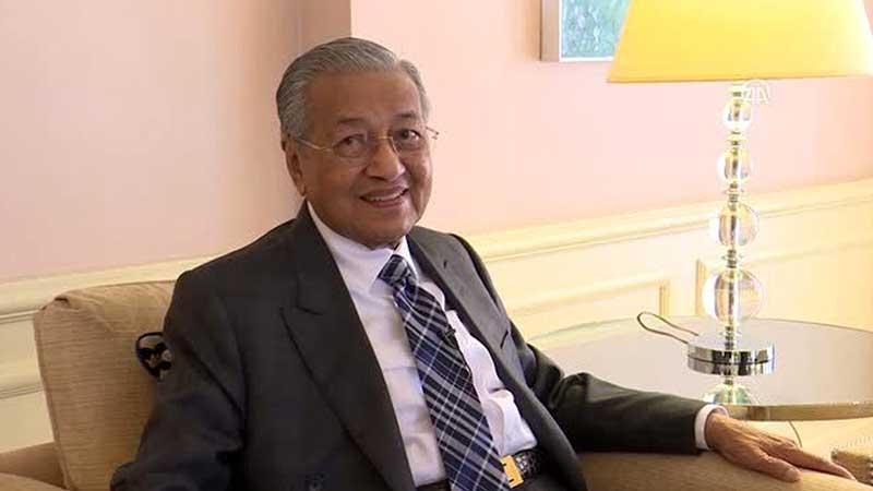 Mahathir: Müslümanlar olarak dünyanın saygısını kaybettik