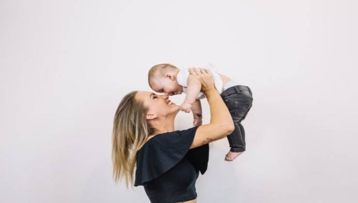 Предлагаем вашему вниманию несколько советов по уходу за собой для мам, у которых просто нет времени