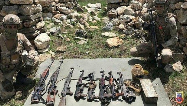 Son dakika: Faraşin kırsalında PKK'lı teröristlere ait silah ve mühimmat ele geçirildi