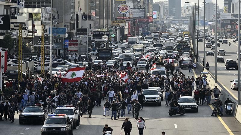 Lübnan'da protestocular ile emniyet güçleri arasında gerginlik