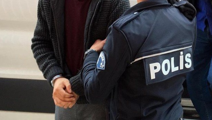 Manisa'da FETÖ operasyonunda 8 gözaltı