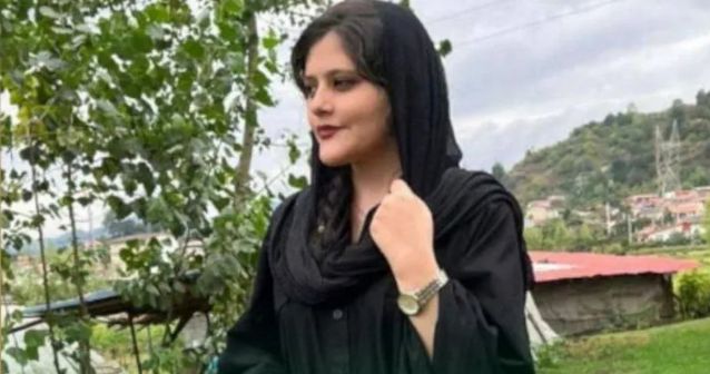 İran: Mahsa Amini'nin ailesinin ödülü almak için Fransa'ya gitmesi engellendi