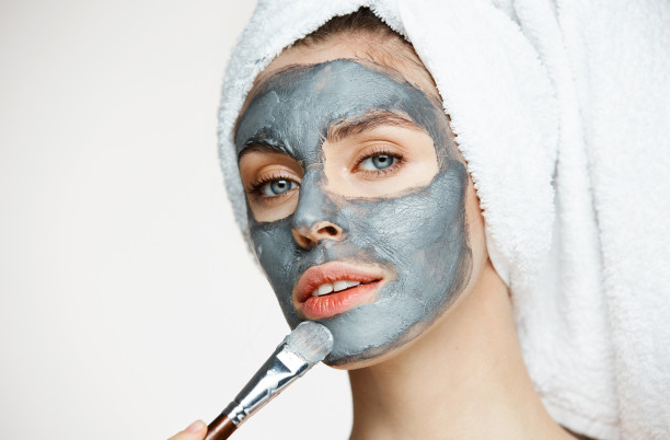 Cómo tratar el acné con una máscara de aspirina casera