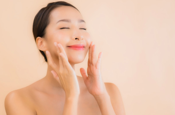 Métodos naturales de reafirmación de la piel que te funcionarán