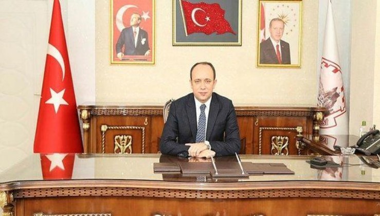 Son dakika: Van'ın Başkale, Muradiye ve Özalp belediyelerine yeni görevlendirme.