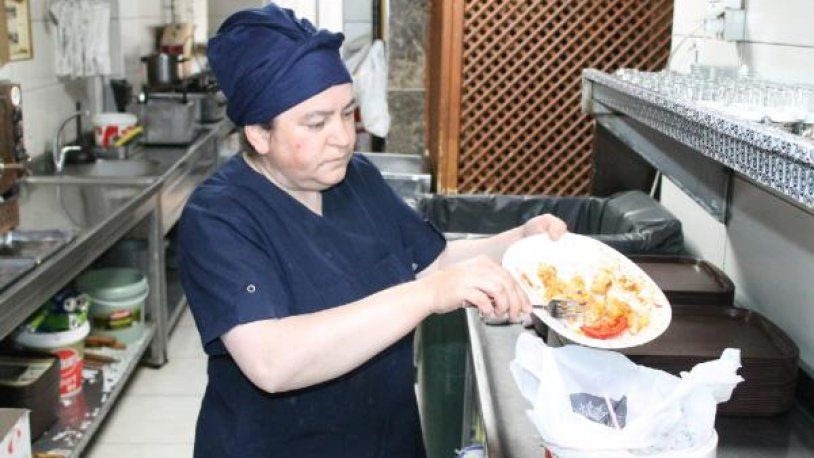 Kayseri'de 5 ton atık yiyecek, sokak hayvanlarına ulaştırılıyor