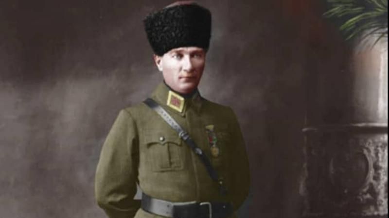 Atatürk'ü psikanalizle yorumlamak