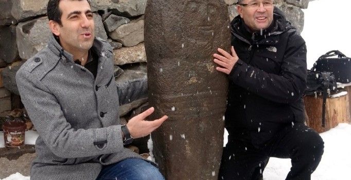 Erzurum’da 2 bin 500 yıllık ‘Taş Baba’ heykeli bulundu