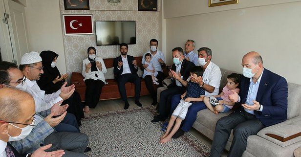 İçişleri Bakanı Süleyman Soylu, 15 Temmuz şehidi ikiz PÖH'lerin ailesini ziyaret etti