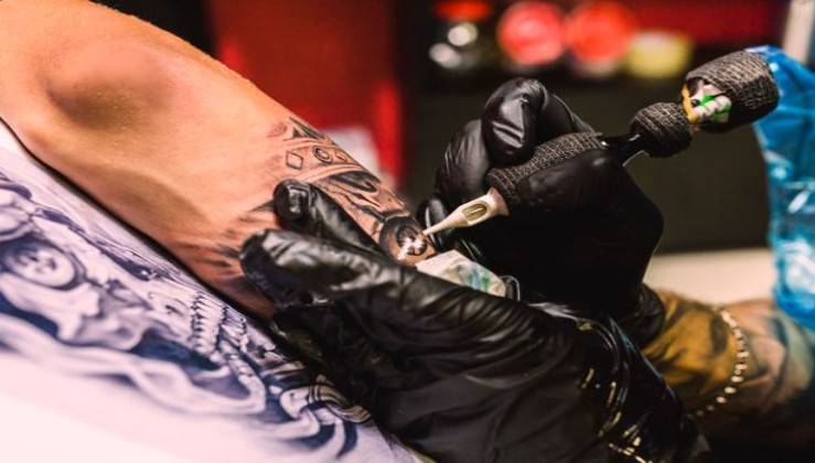 Evde Geçici Dövme Nasıl Yapılır?