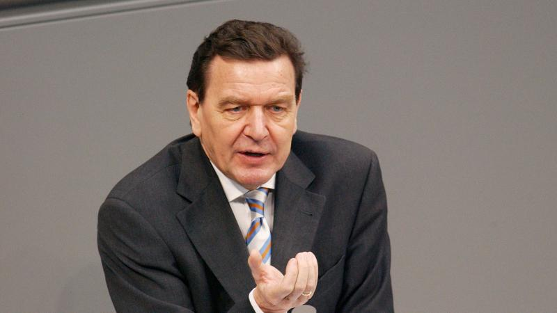 Almanya Eski Başbakanı Schröder: Omuz omuza verelim Çin’e yönelelim