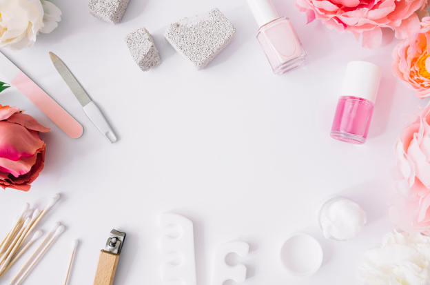 Evde Kolayca Tırnak Bakımı Yapmak