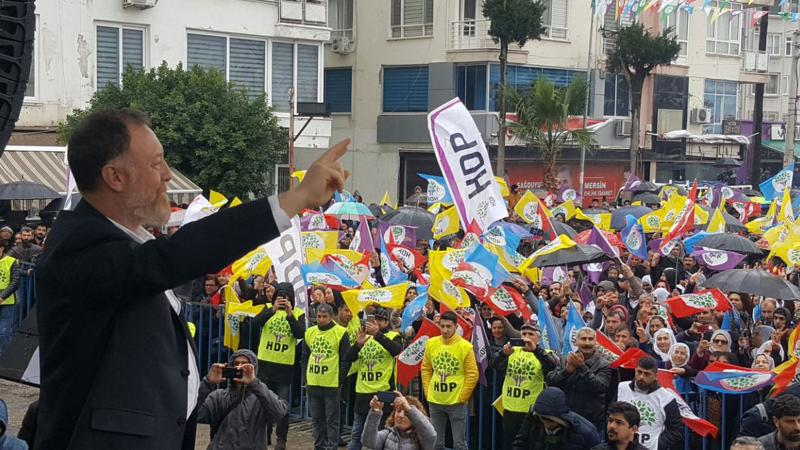 HDP Eş Başkanı Temelli, miting kürsüsünden Öcalan'a selam gönderdi!