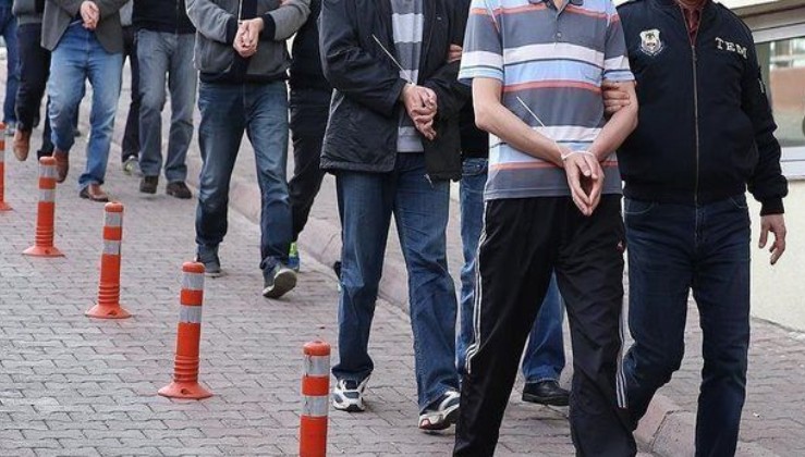Son dakika: Ankara'da FETÖ operasyonu: 25 astsubay hakkında gözaltı kararı verildi