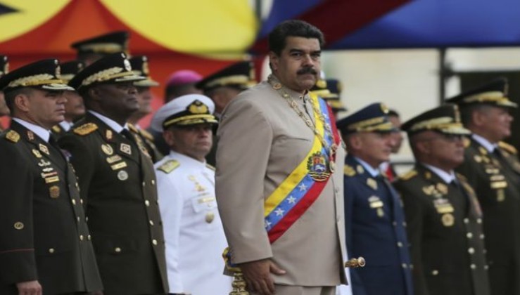 Venezuela bağımsızlık gününü kutladı