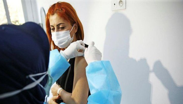 Türkiye'de toplamda kaç kişi aşı oldu? Sağlık Bakanı Fahrettin Koca son sayıyı açıkladı