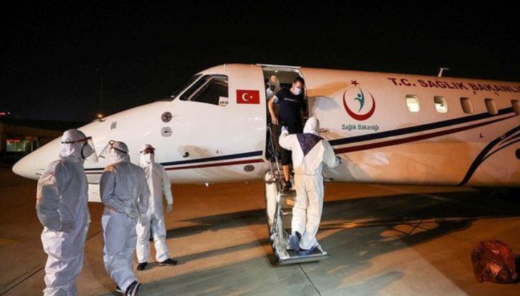 Tanzanya'da koronavirüse yakalanan 3 Türk hava ambulansıyla Türkiye'ye getirildi