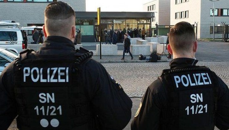 Berlin'de iki Türk kadına ırkçı saldırı.