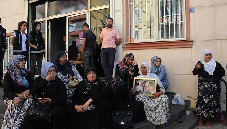 Altı aile daha HDP’nin kapısına dayandı