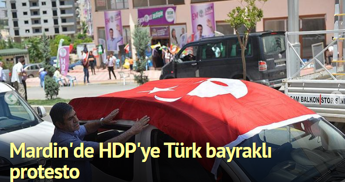 HDP'ye seçim bürosu açılışında 'Türk bayraklı' tepki