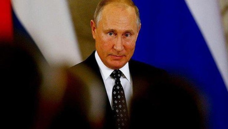 Son dakika haberi: Putin Anayasal reform paketini parlamentoya sundu.