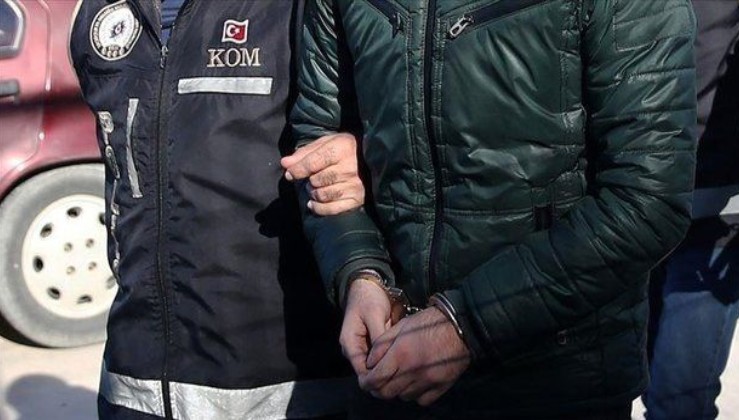 Son dakika: HDP'li Mustafa Akkul, "silahlı terör örgütüne üye olmak" suçundan tutuklandı.