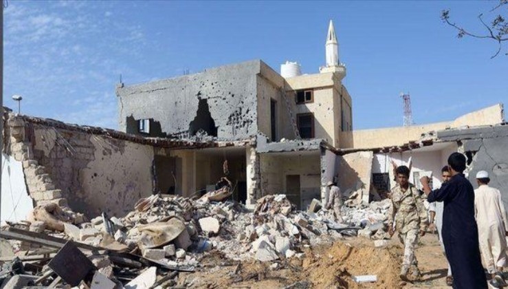 Son dakika: Libya'da Hafter milislerinden başkentin merkezindeki hastane ve çevresine roketli saldırı