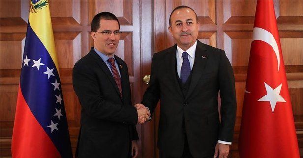 Dışişleri Bakanı Çavuşoğlu Venezuelalı mevkidaşı Arreaza ile görüştü