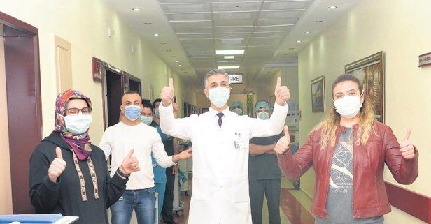 Gaziantep'te Coronavirüs'ü yenen iki adaş hemşire taburcu oldu