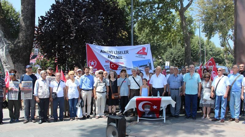 Emekli subaylar Beşiktaş’tan seslendi: Askeri okullar açılsın