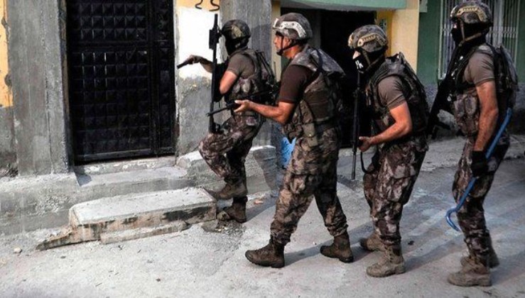 Son dakika: Aydın'da PKK'nın gençlik yapılanması operasyonunda 5 zanlı gözaltına alındı