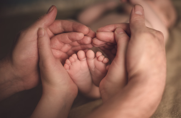 نصائح للتعامل مع عيوب البشرة بعد الولادة