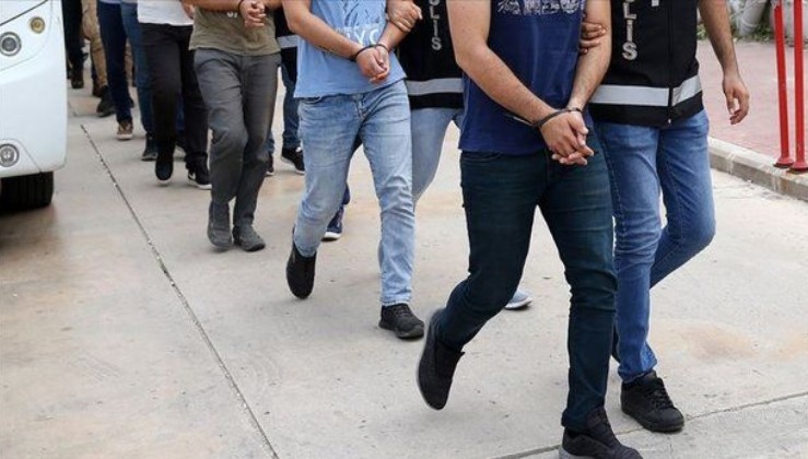 Son dakika: Ankara'da FETÖ’nün sivil yapılanmasına operasyon: 20 gözaltı kararı.