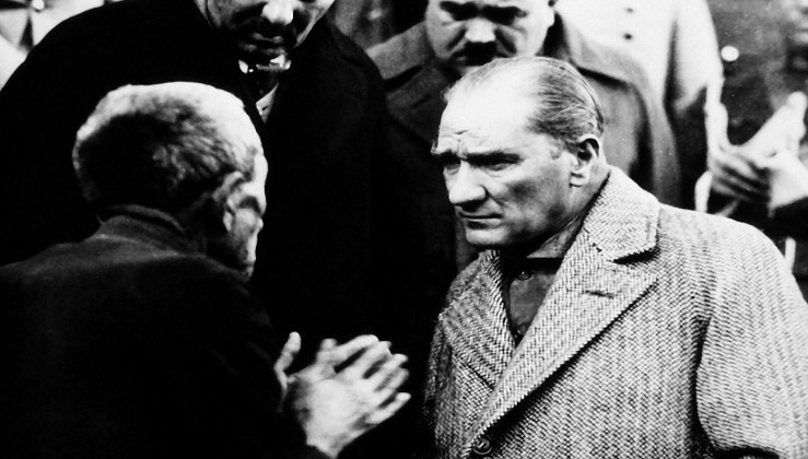John Hopkins Üniversitesi profesörü koronavirüs günlerinde Atatürk'ün sözünü hatırlattı