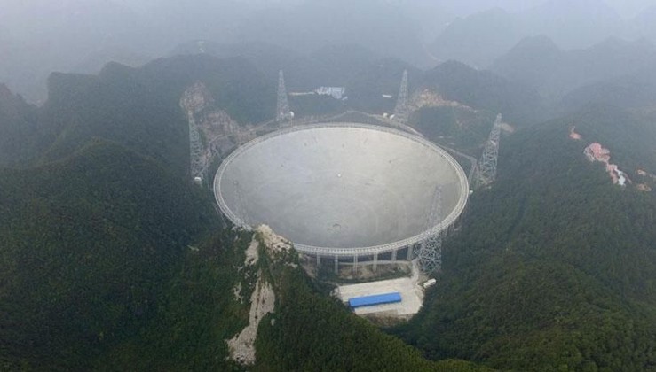 Çin'in devasa teleskobu çalışmaya başladı