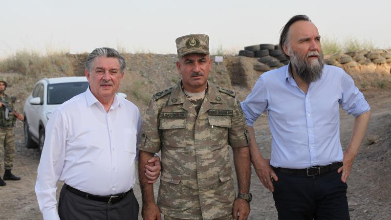 Putin'in sağ kolu Dugin'den Ermeni basınına: Tüm Karabağ Azerbaycan’a ait