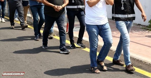 İzmir'de FETÖ operasyonu: 23 gözaltı
