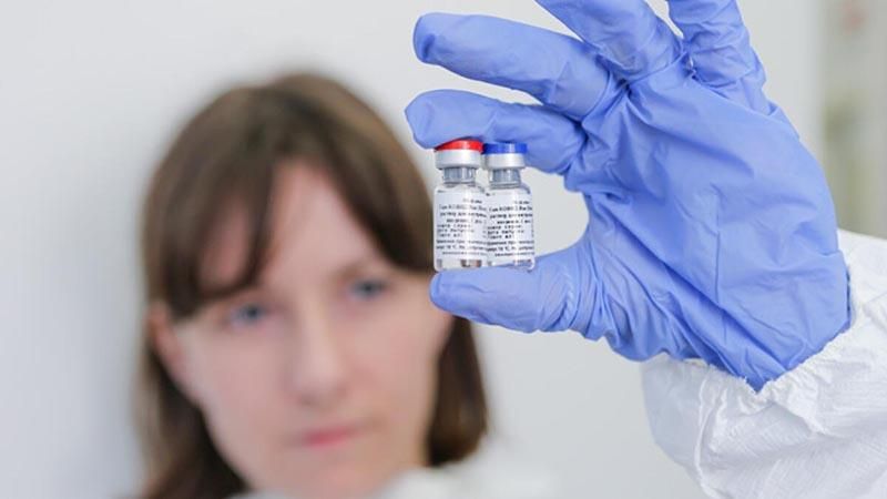 Moskova’da bu ay herkes koronavirüs aşısı olabilecek, başkentte aşı kabinleri oluşturuluyor