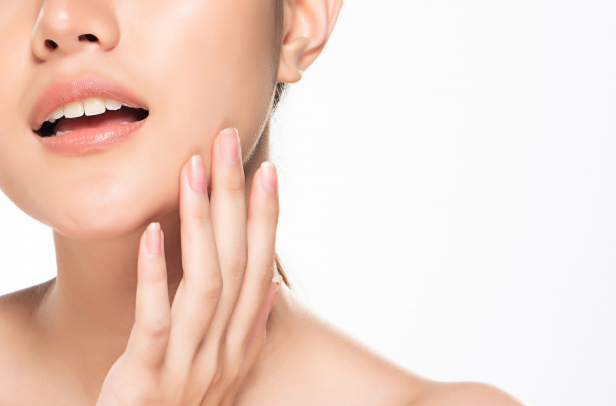 الوصفات التي تساعدك على البقاء أصغر سنا