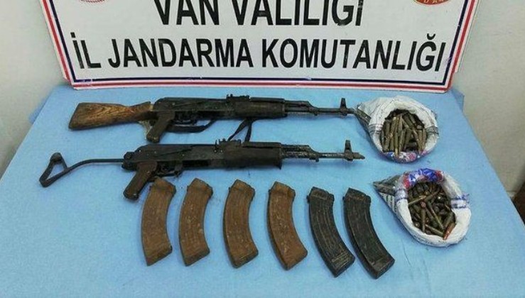 Son dakika: Van'da terör operasyonu: PKK'lı teröristlere ait silah ve yaşam malzemesi ele geçirildi