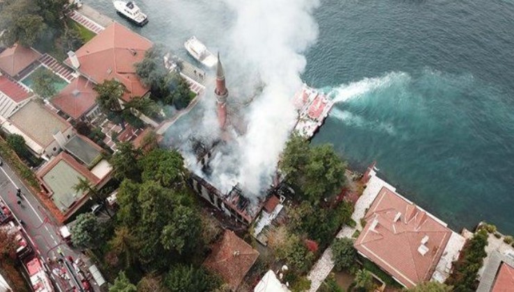 SON DAKİKA! Tarihi Vaniköy Camii'nde çıkan yangınla ilgili soruşturma tamamlandı
