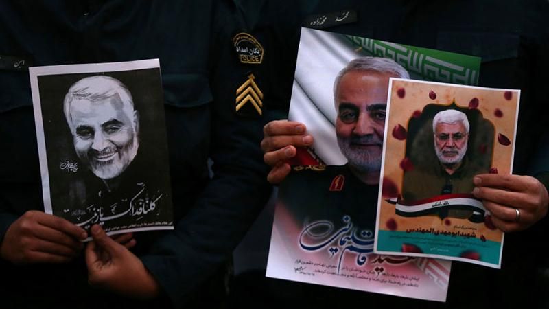 Kerbela'da yüzbinler İranlı General Süleymani'yi uğurluyor
