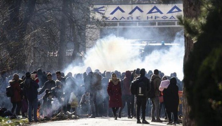 Yunanistan'ın Türkiye sınırındaki "ses topu"na Yunan polisler bile isyan etti!