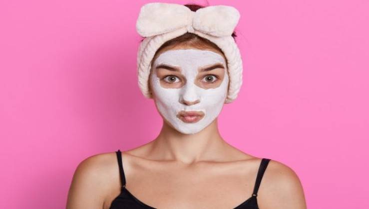 Вы когда-нибудь слышали об удивительных свойствах маски для лица на основе углекислой соли и пивных дрожжей?