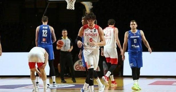 12 dev adam 2'de 2 yaptı! FIBA Olimpiyat Elemeleri Türkiye 8770 Çek Cumhuriyeti